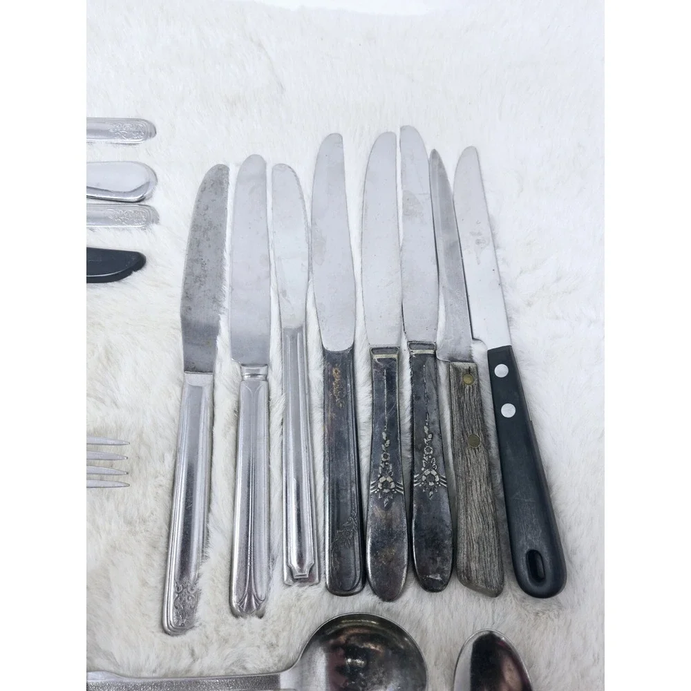 Lot of 45 Assorted Vintage Silverplate Dinner/Place Forks‎ Spoons Butter Knives